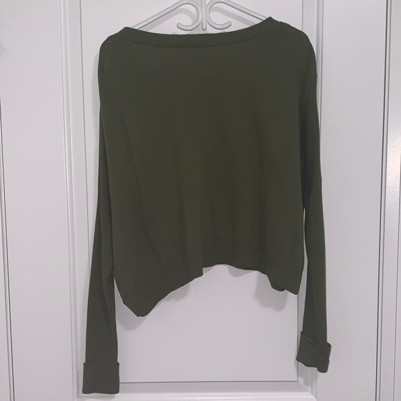 Loose olive green sweater - Picture 2 of 3
